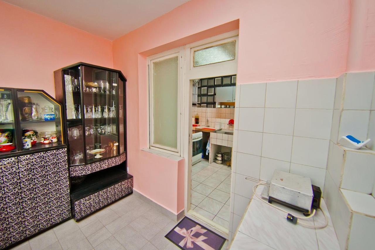 Perla 2-Bdrm In The Heart Of The City Varna Buitenkant foto