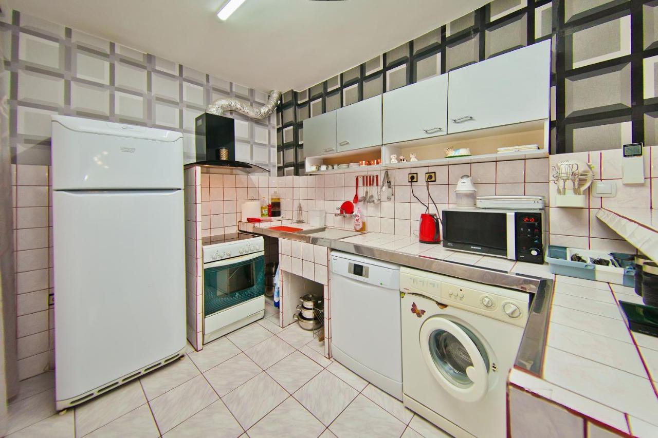 Perla 2-Bdrm In The Heart Of The City Varna Buitenkant foto