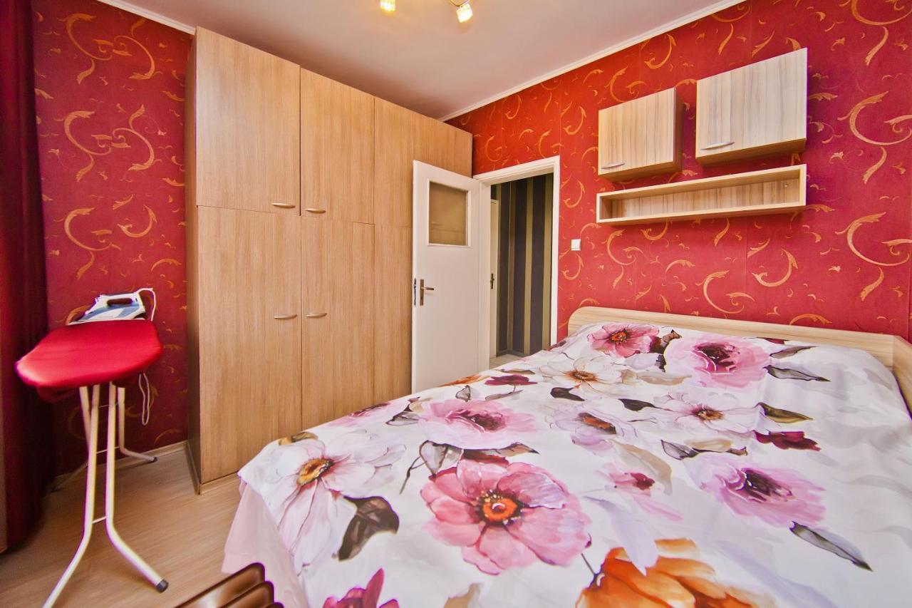 Perla 2-Bdrm In The Heart Of The City Varna Buitenkant foto