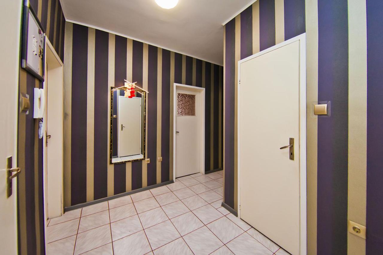 Perla 2-Bdrm In The Heart Of The City Varna Buitenkant foto