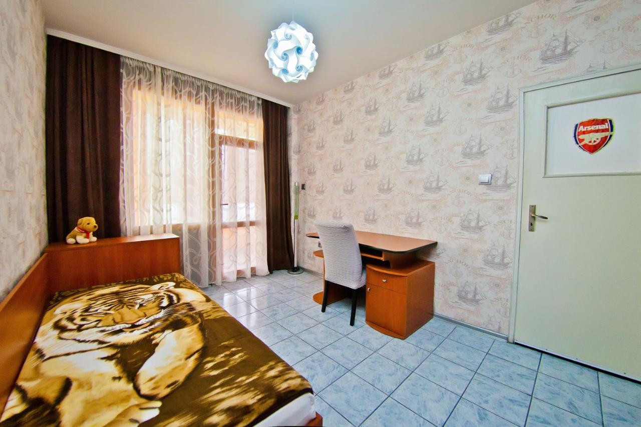 Perla 2-Bdrm In The Heart Of The City Varna Buitenkant foto